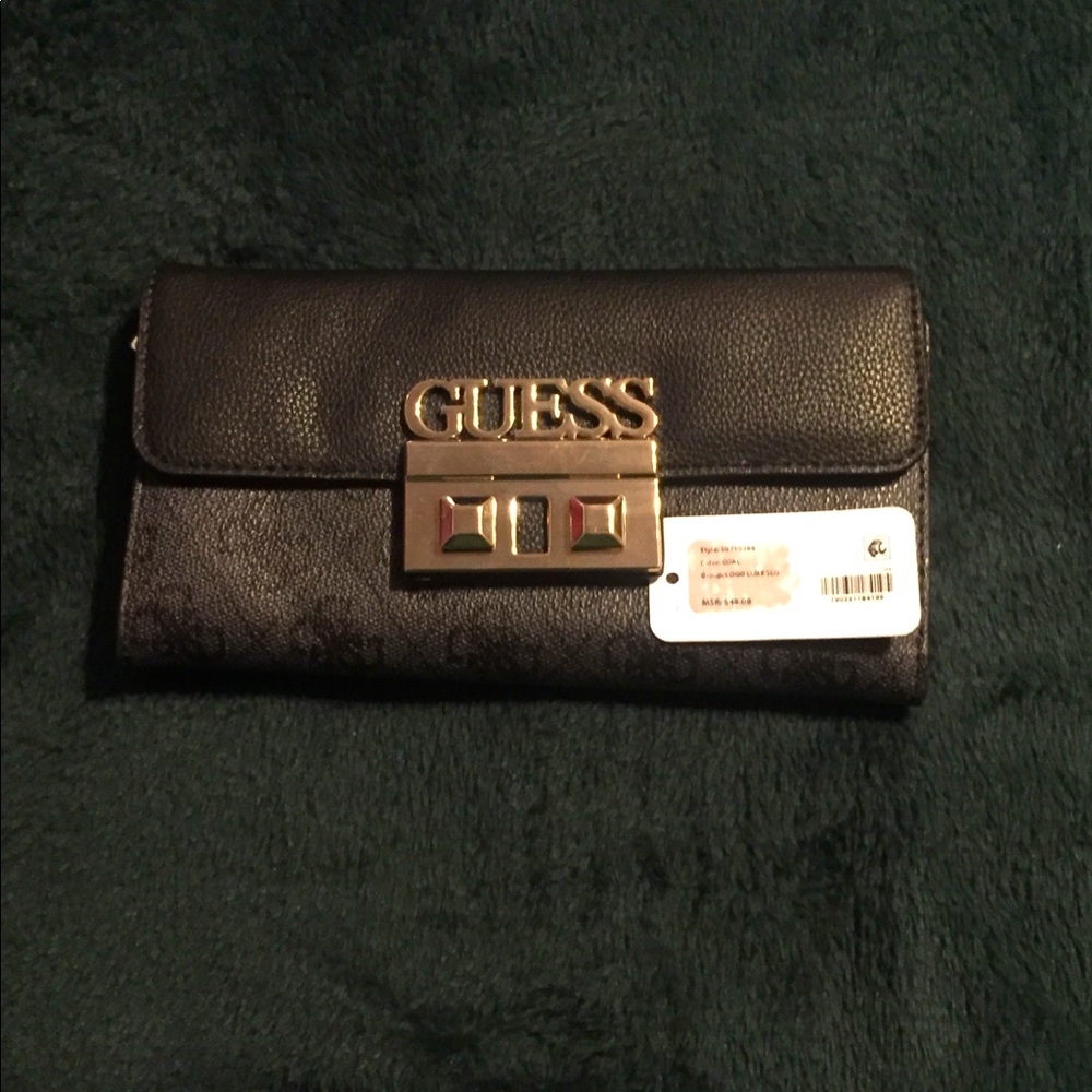 NWT Guess Woman’s Clutch/Trifold/Wallet Logo Luxe SLG Coal